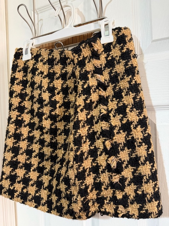 Zara Dresses & Skirts - Zara Checkered Tweed Mini Skirt in Black and Tan - XS